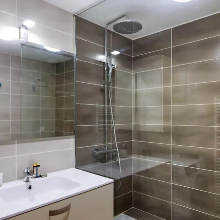 La Terrasse Tapaja Vue Conciergeriedamecarcas *