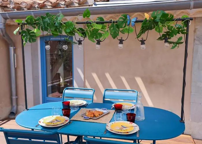 La Terrasse Tapaja Vue Conciergeriedamecarcas *