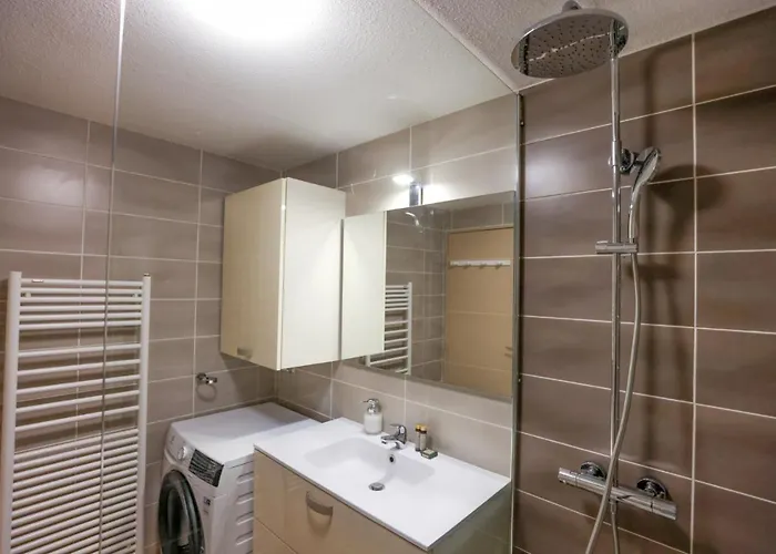 La Terrasse Tapaja Vue Conciergeriedamecarcas